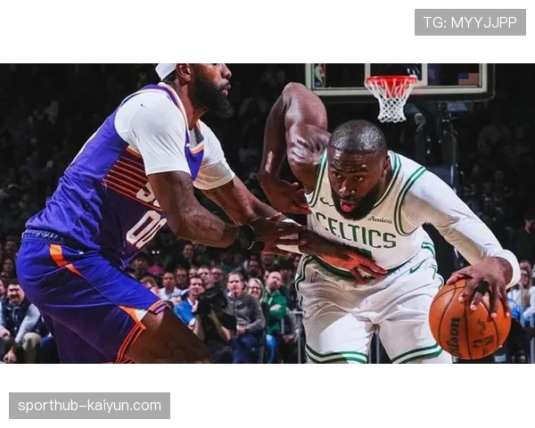 “快讯：塔图姆41分，凯尔特人主场大胜热火，取得系列赛开门红”